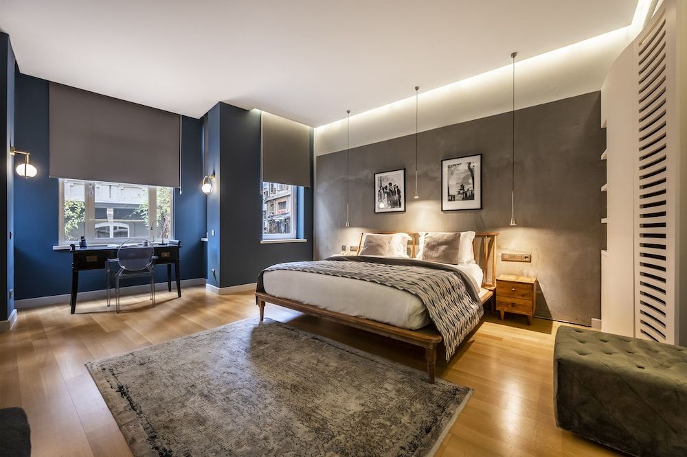 Ansen Suites Superior Suite 2