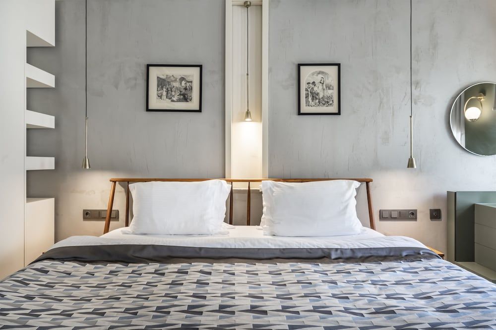 Ansen Suites Superior Suite 11