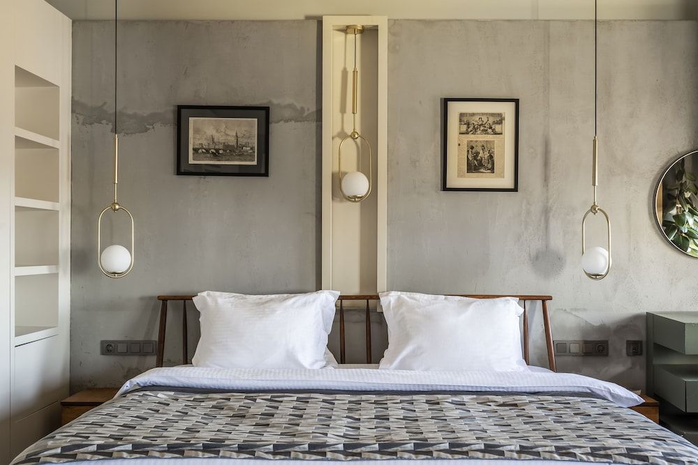 Ansen Suites Superior Suite 5