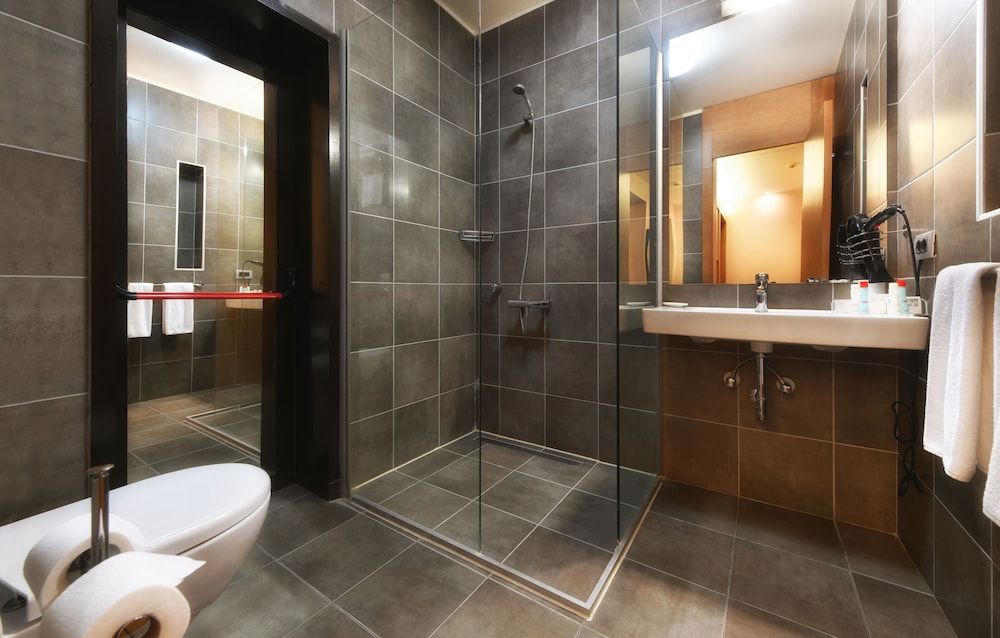 Ansen Suites Superior Suite 38