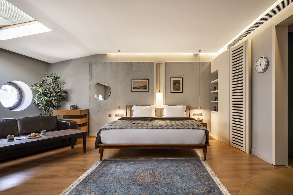 undefined Ansen Suites 7