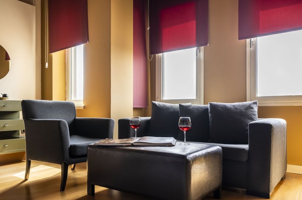 Ansen Suites Superior Suite 50