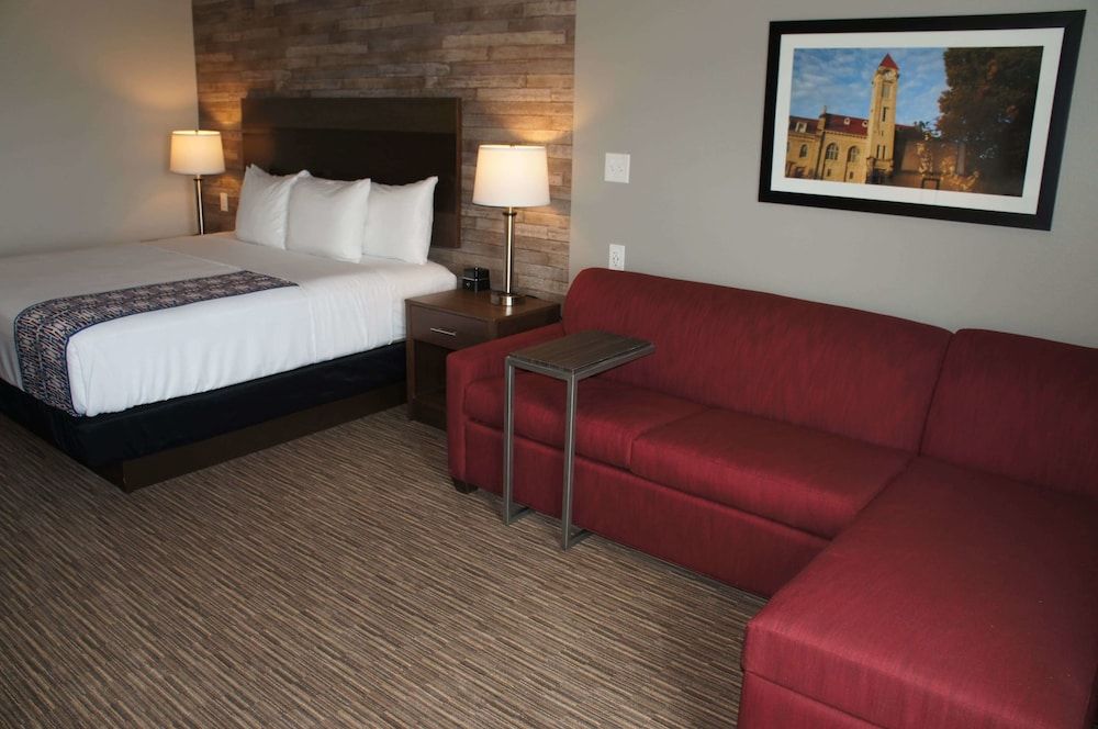 Room, 1 King Bed with Sofa bed, Accessible, Non Smoking (Mobility, Bathtub w/ Grab Bars)