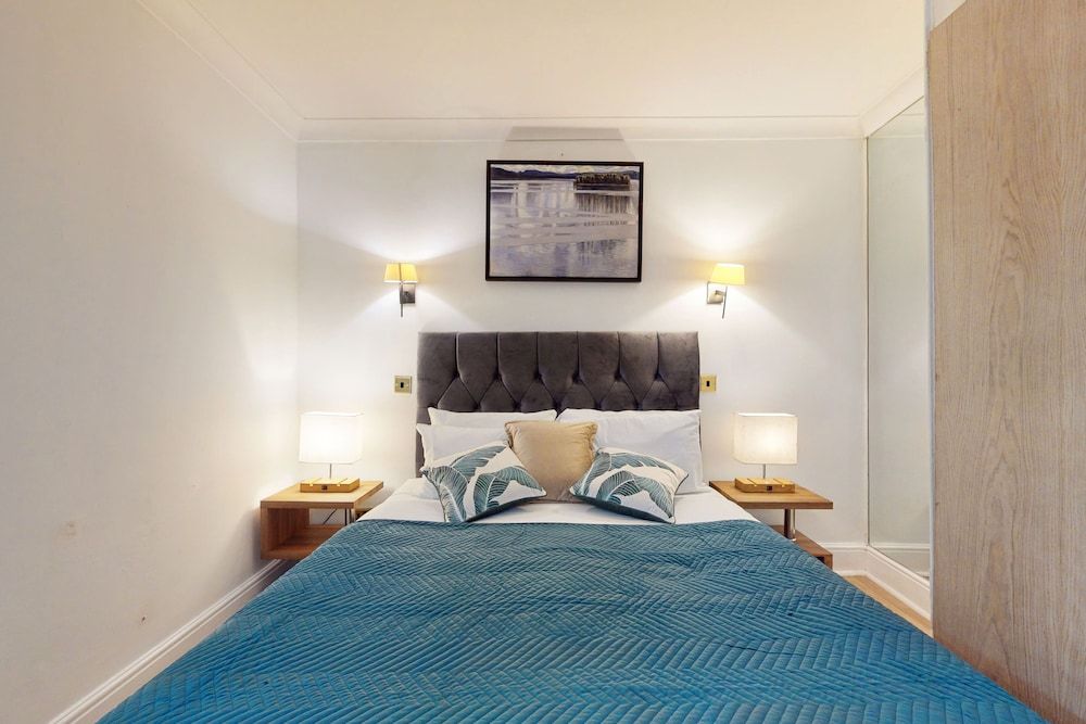 undefined Park Lane Apartments - Clarges St 7