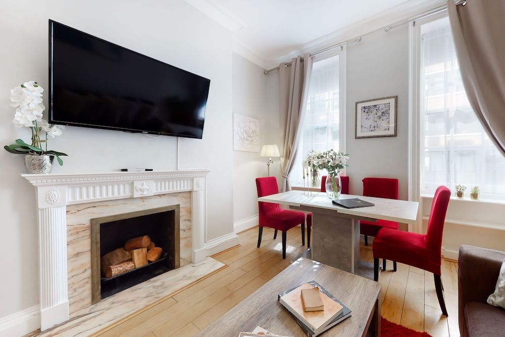 undefined Park Lane Apartments - Clarges St 5