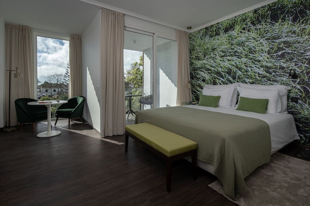 Senhora da Rosa Tradition & Nature Hotel Deluxe Double or Twin Room 2