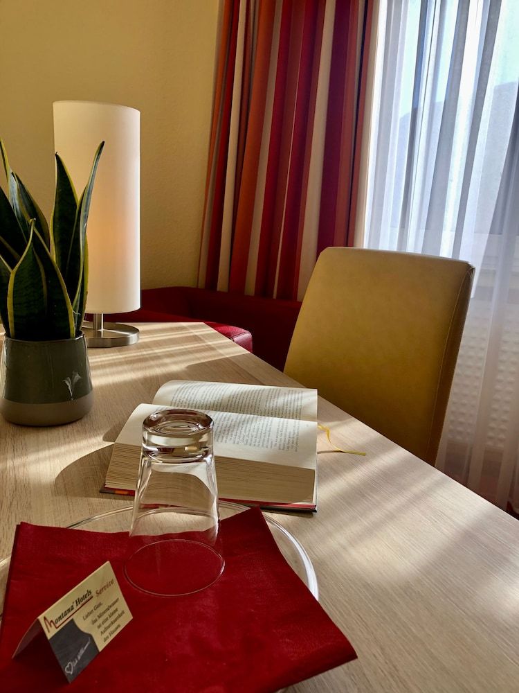 Montana Hotel Köln-Bonn Airport Comfort Twin Room 2