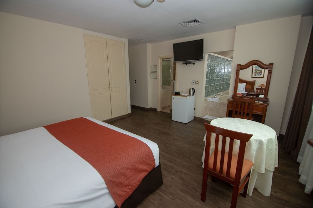 undefined Miraflores Colon Hotel 10