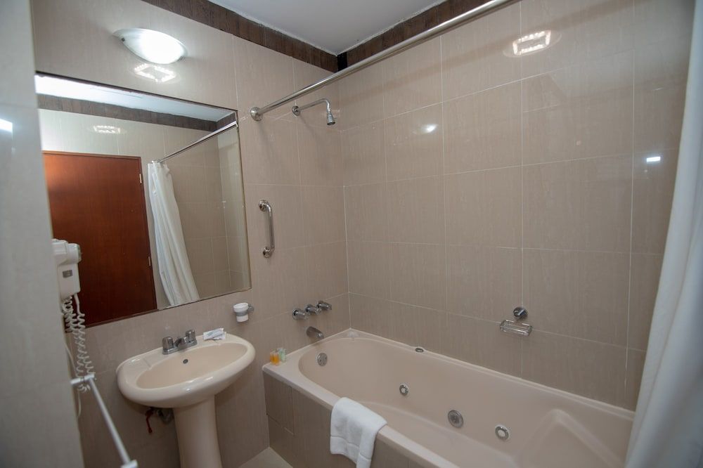 undefined Miraflores Colon Hotel 6