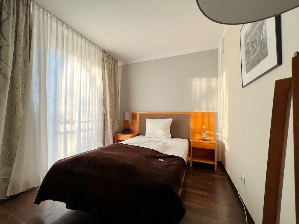 undefined Hotel Prinz 9