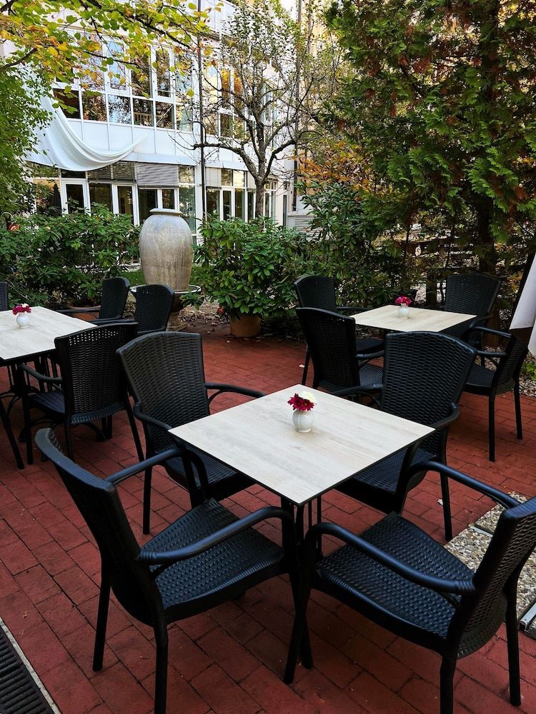 undefined Hotel Prinz 9