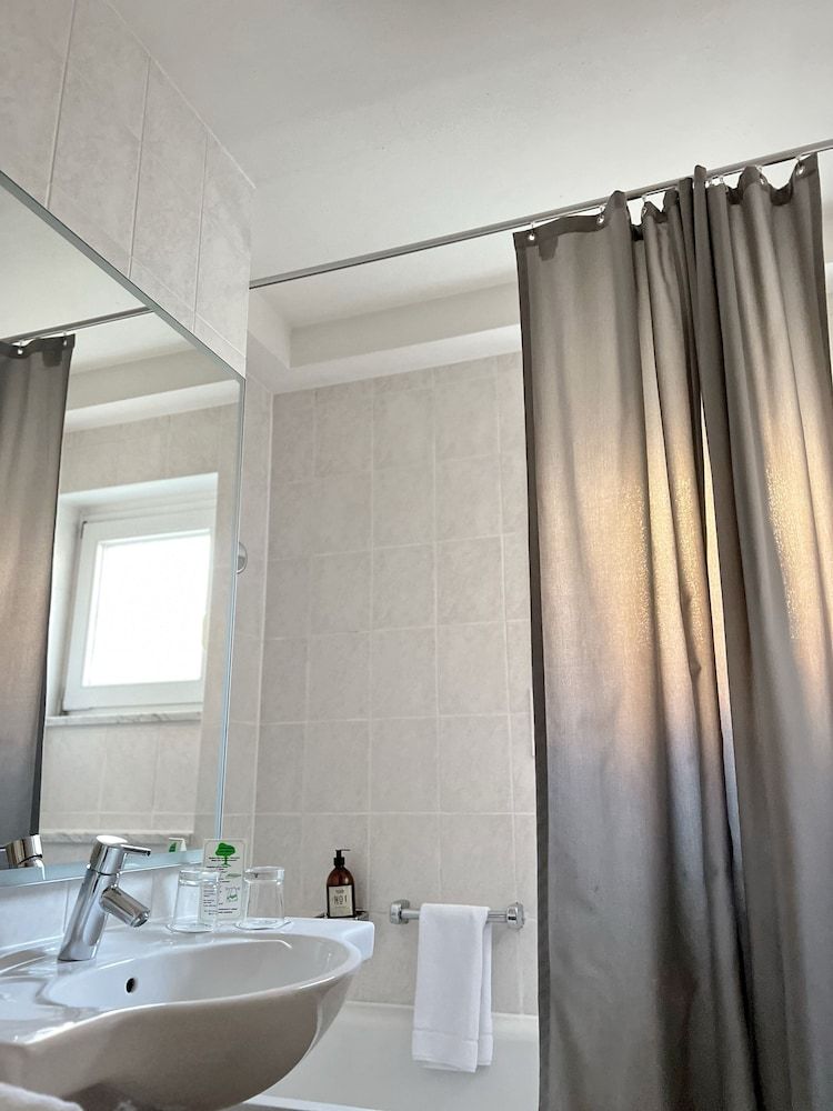 Hotel Prinz Double Room, 1 Queen Bed 15