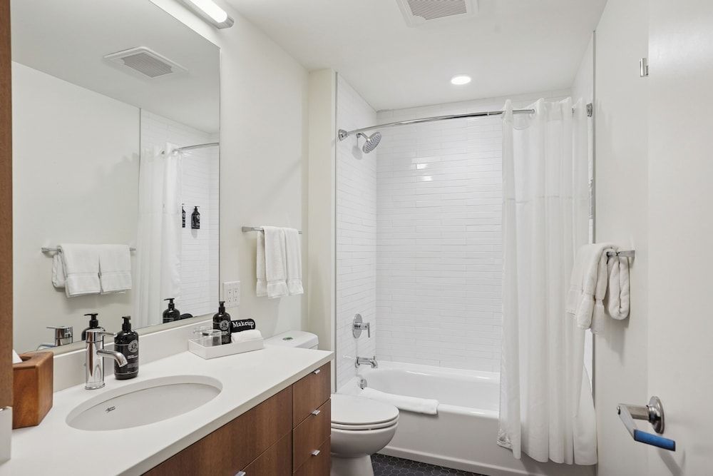 Sentral Union Station Studio, 1 Queen Bed 4