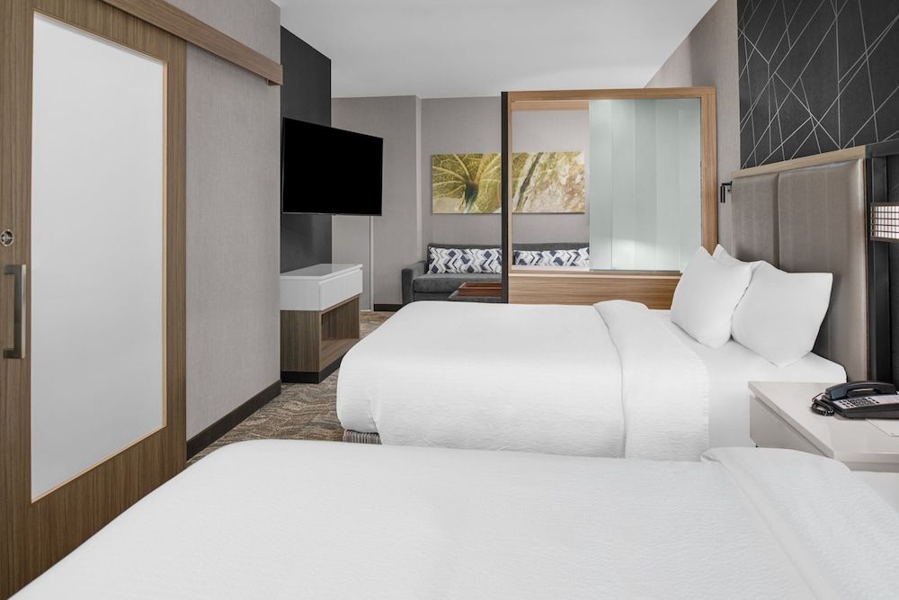 Suite, 2 Queen Beds