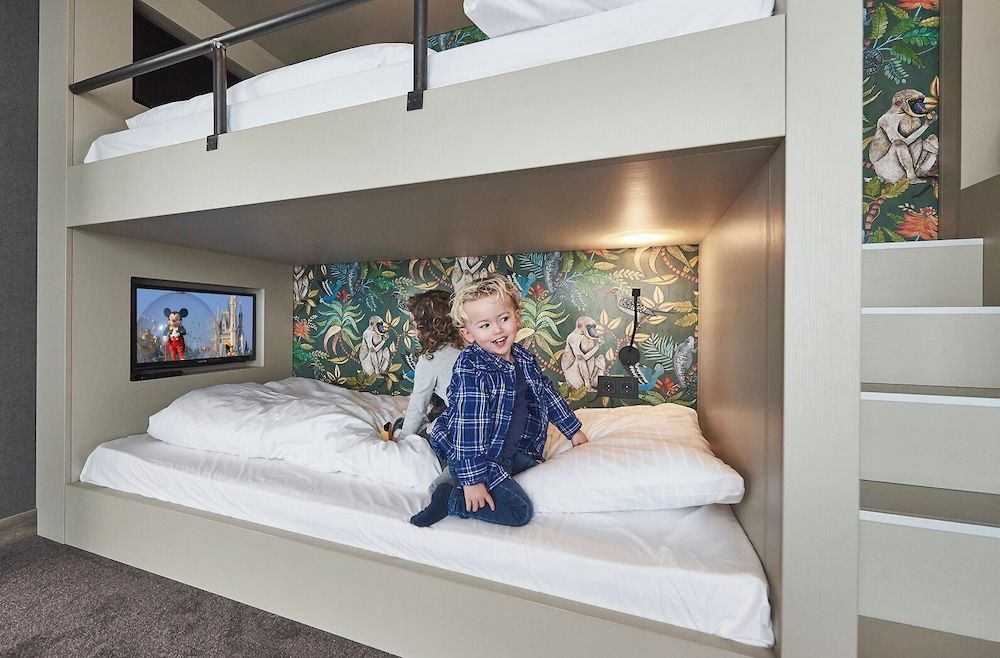 Van der Valk Hotel Leeuwarden Family Room, 2 Bedrooms 2