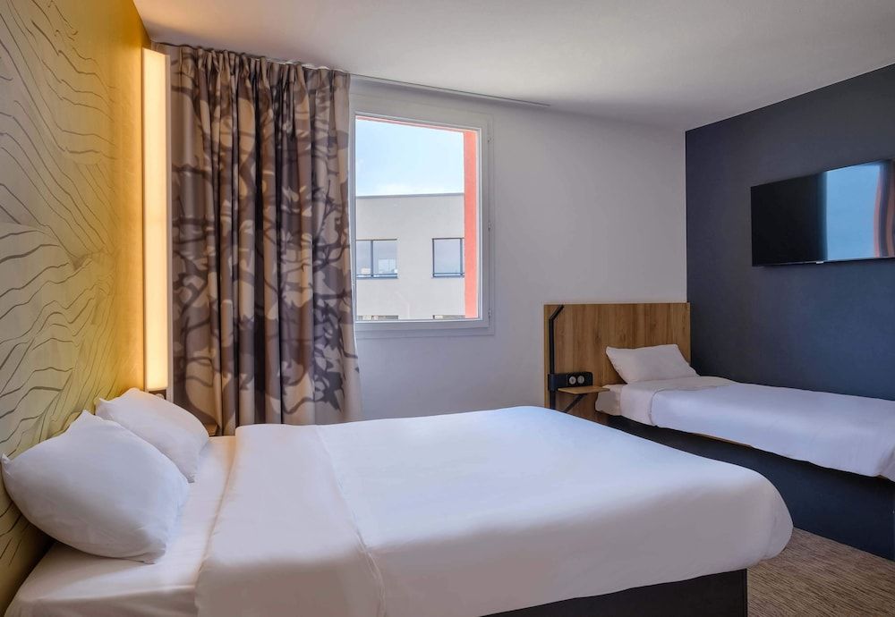 undefined B&B HOTEL Nice Aéroport 9