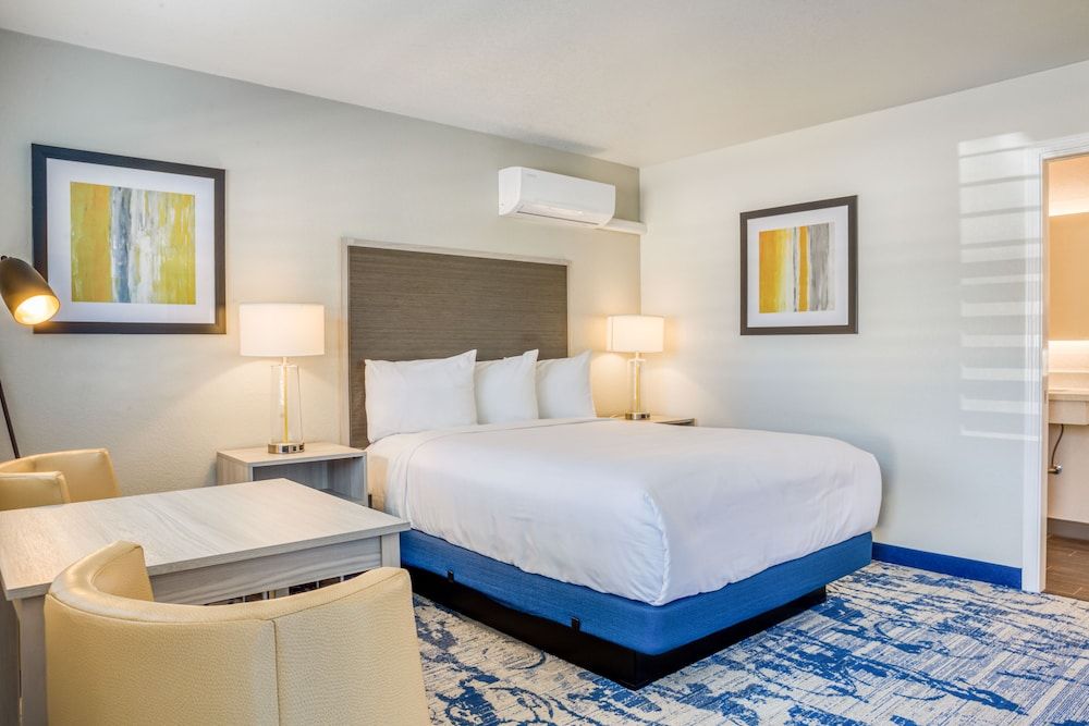 Creekside Inn Deluxe Room, 1 Queen Bed, Non Smoking 3