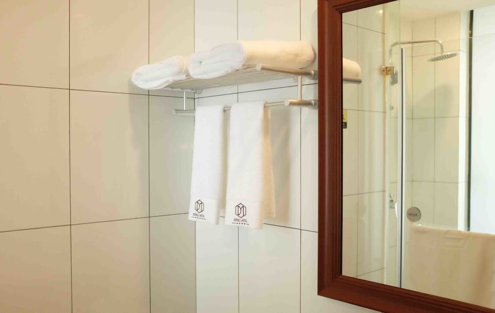 Dmall Hotel Deluxe Room, 1 Queen Bed 6