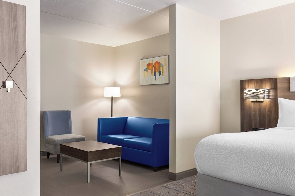 Suite, 1 King Bed