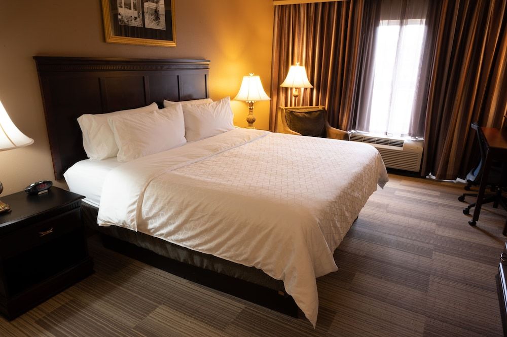 Standard Room, 1 King Bed