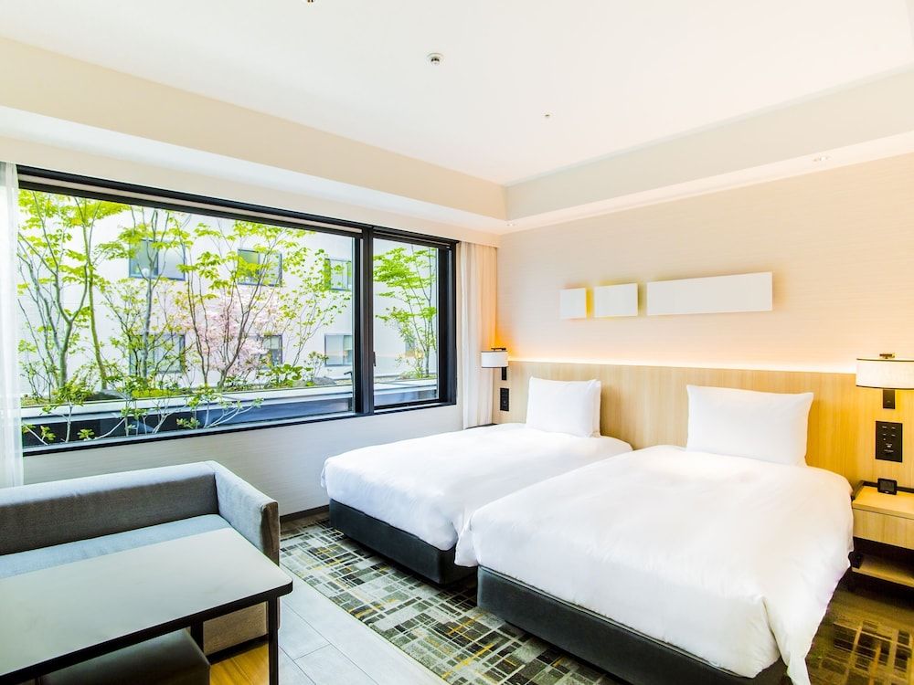 Twin Room, Bathtub, Garden View