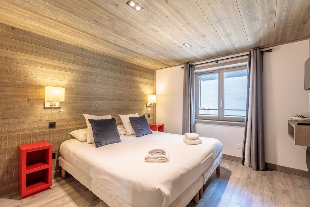 Standard Double Room, Non Smoking, Bathtub