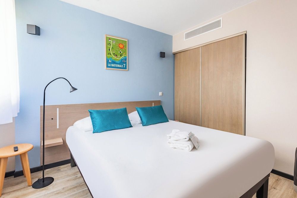 Appart'City Classic Montélimar Superior Studio, 1 Queen Bed 2