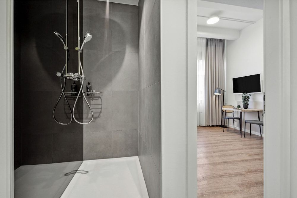 limehome Munich Fritz-Erler Str. Suite 11