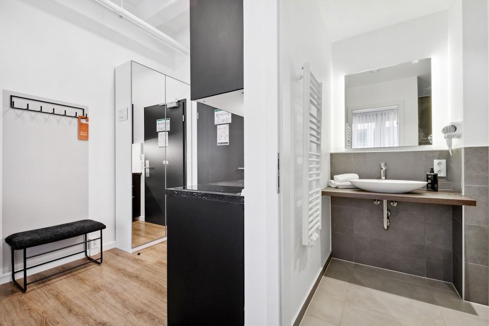 limehome Munich Fritz-Erler Str. Suite 15