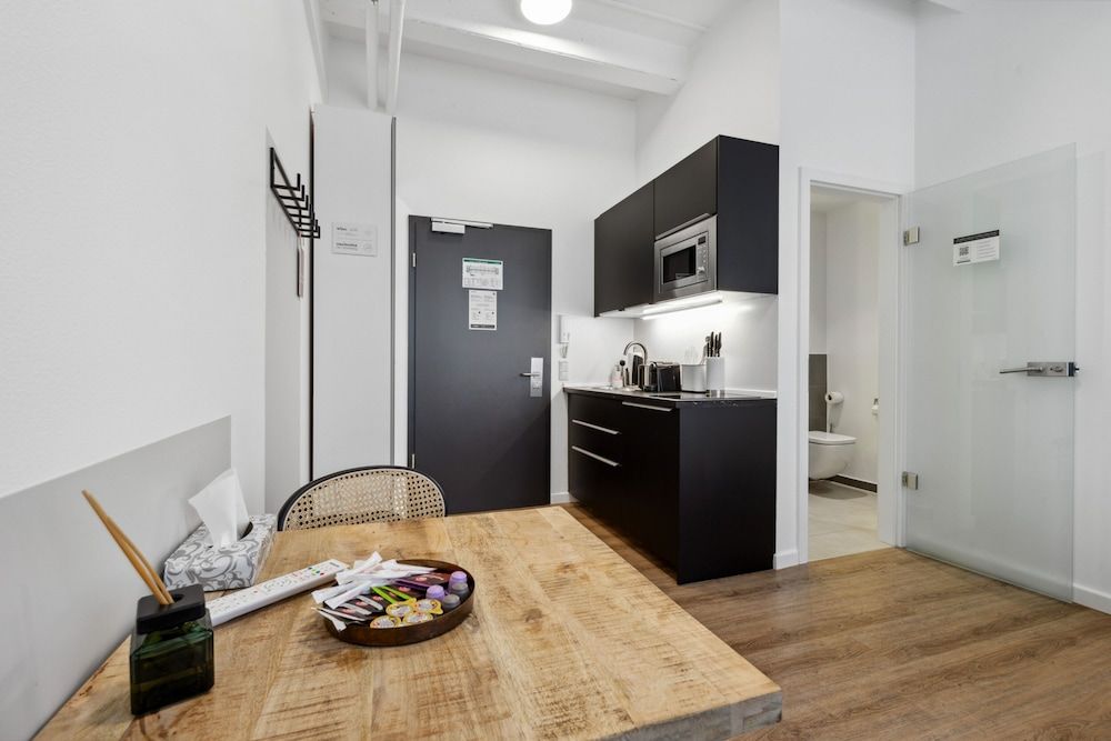 limehome Munich Fritz-Erler Str. Suite 16