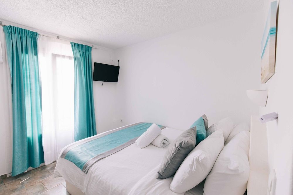 Kafieris View Hotel - Adults Only Double Room (Caldera View)