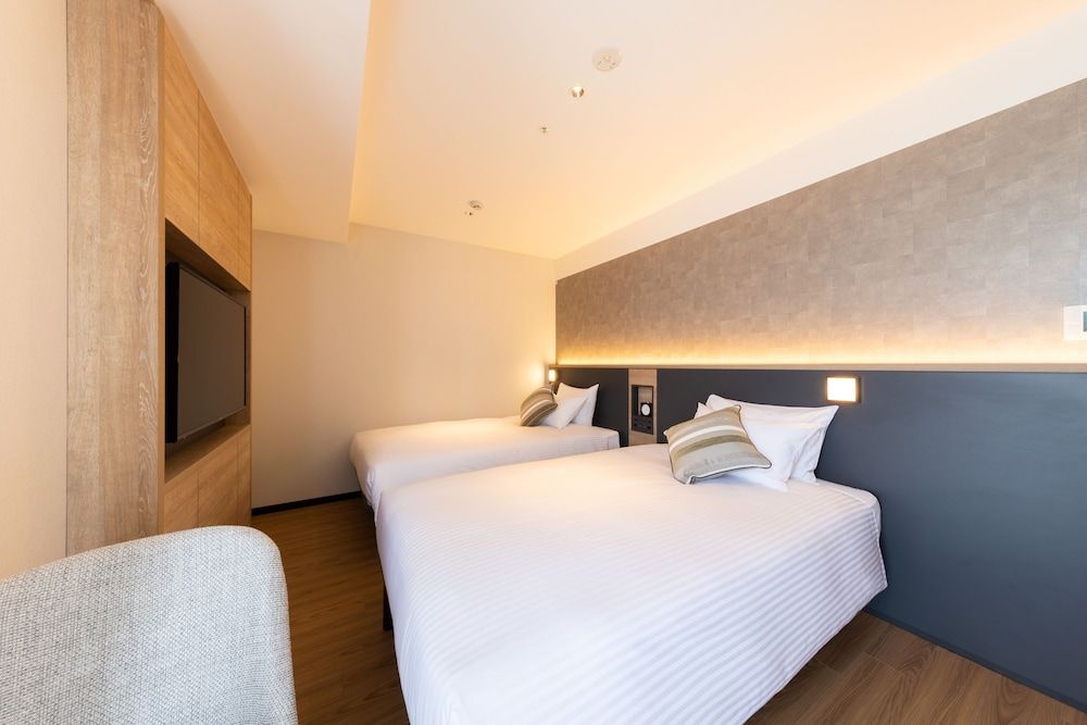 Premium Twin Room for 2 People