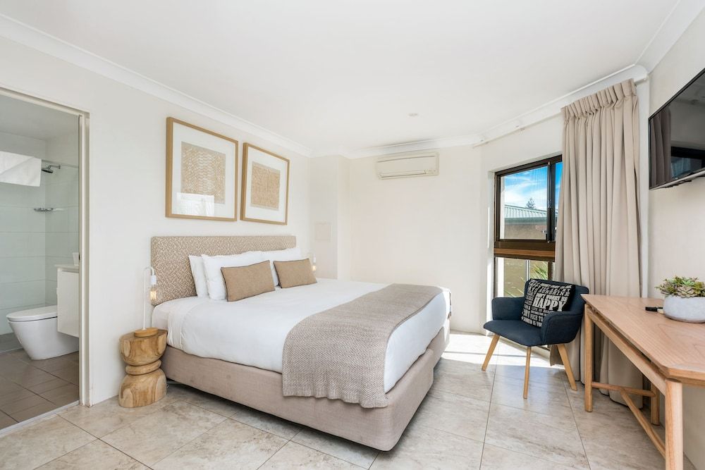 Signature Penthouse, 2 Bedrooms, Balcony, Ocean View