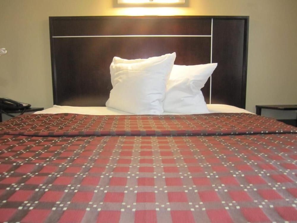 Super Lake Hotel Single Room 6