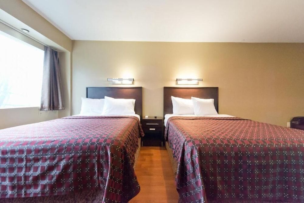 undefined Super Lake Hotel 10