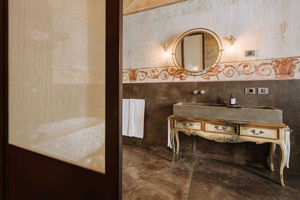 Paragon 700 Boutique Hotel & SPA Superior Suite 16