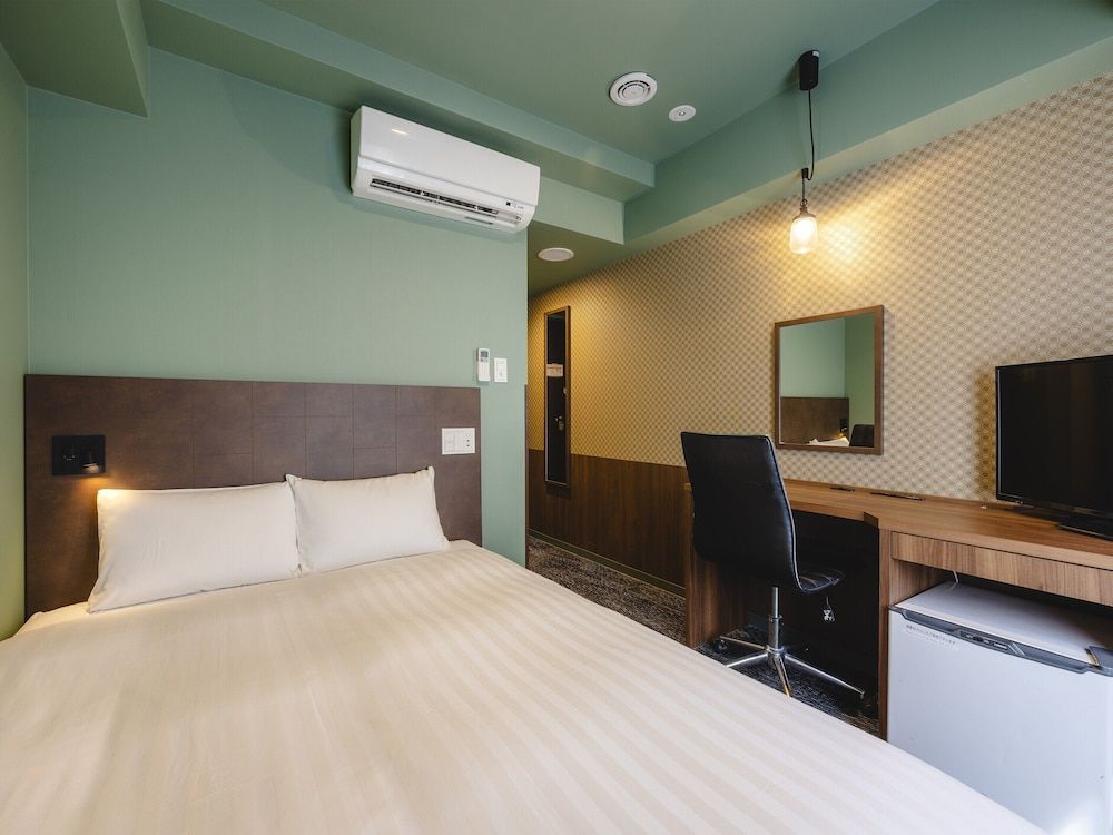 Hotel Wing International Shimbashi Onarimon Small Double Room, Non Smoking