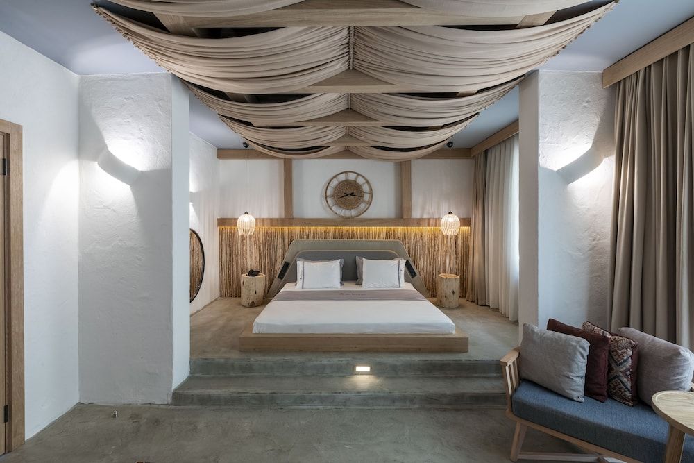 Harbour Suites Deluxe Suite, Sea View 6