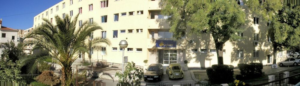 undefined HoSTel Dujam 2