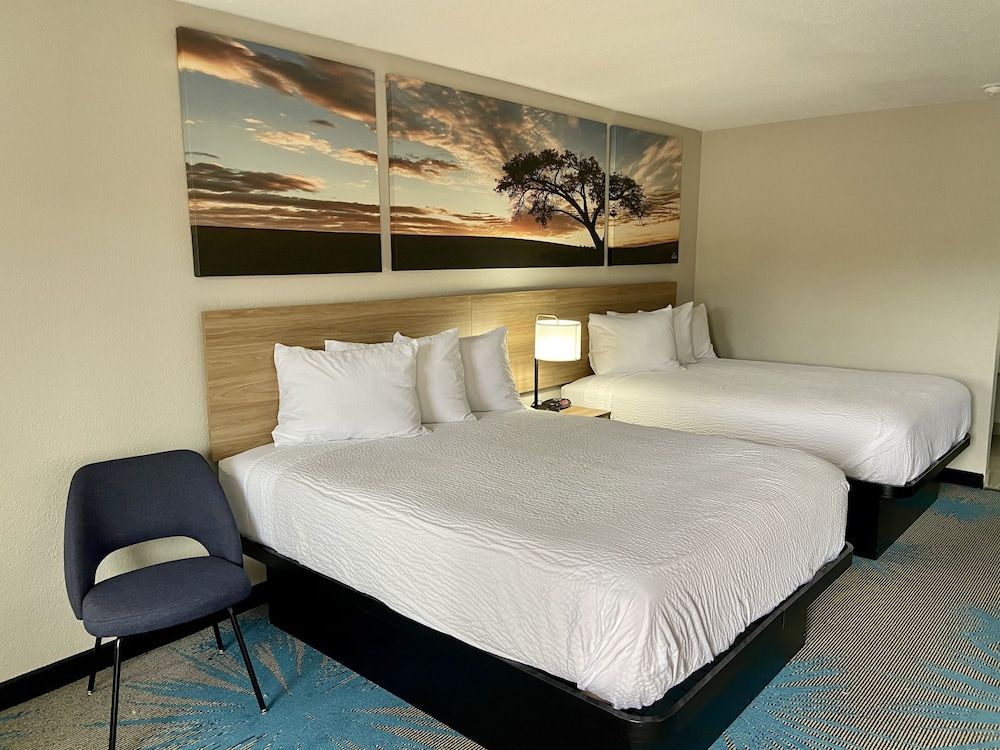 Room, 2 Queen Beds, Smoking