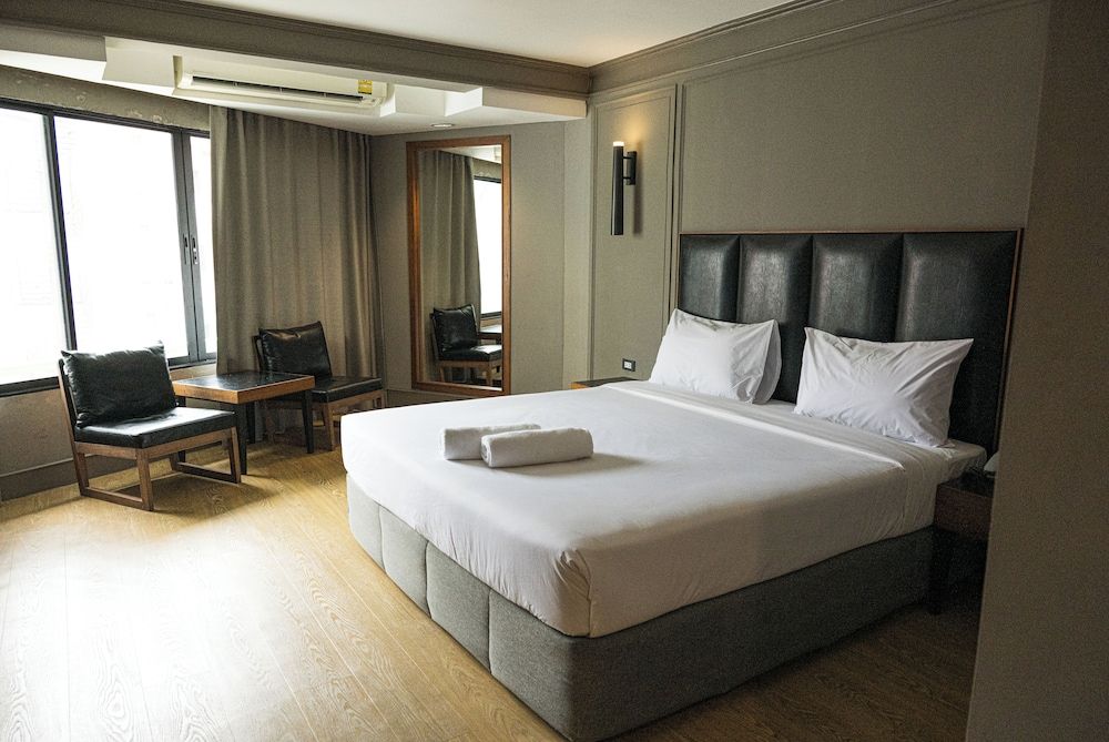 Deluxe Double Bed