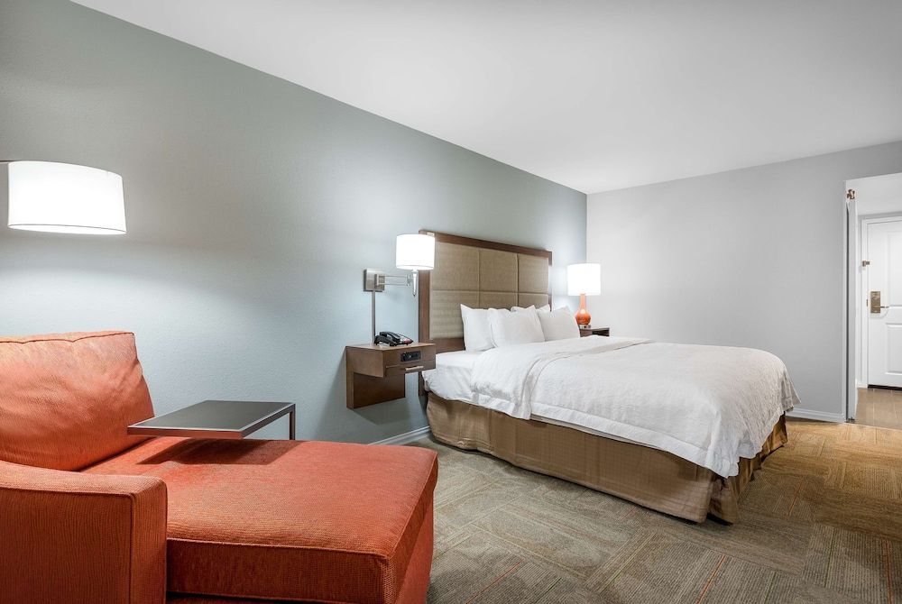 Standard Room, 1 King Bed, Non Smoking