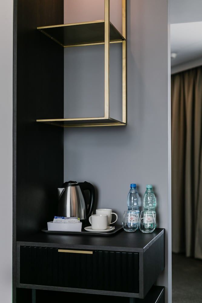 B&B HOTEL Warsaw East Standard Room, 2 Twin Beds, Non Smoking 3