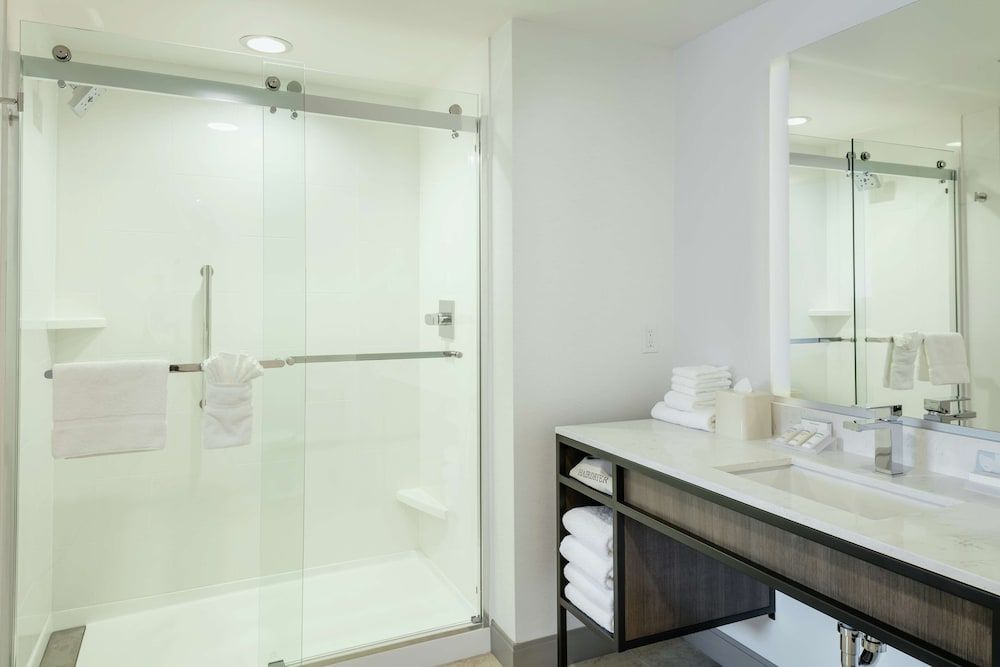 Room, 1 King Bed