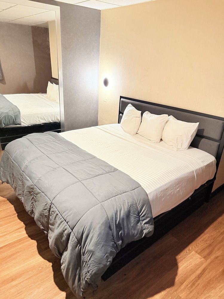 Cabana Hotel Yankee Stadium Standard Single Room 2