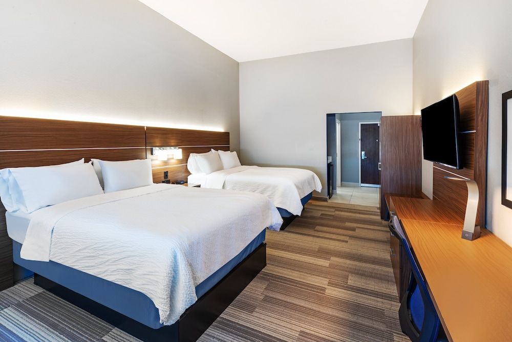 Standard Room, 2 Queen Beds, Accessible (Communication)