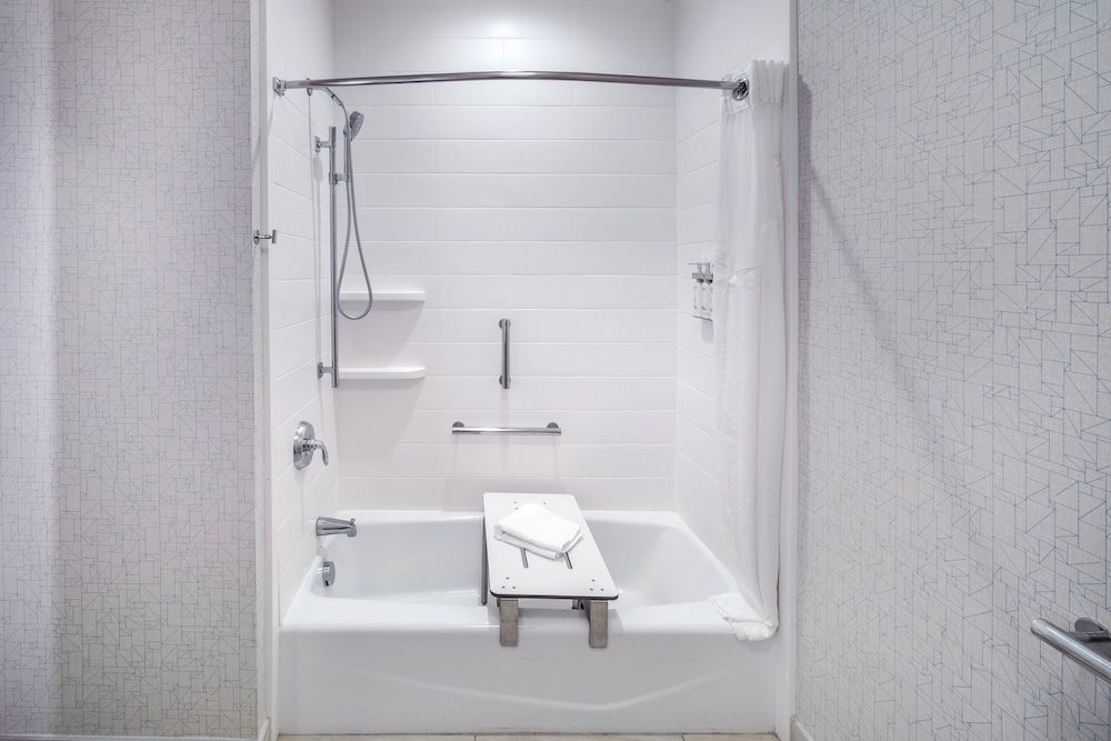 Standard Room, 1 King Bed, Accessible (Communication Access)
