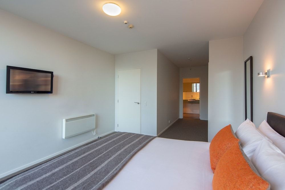 Panorama Terrace Apartments, Element Escapes Apartment, 3 Bedrooms, Lake View 9