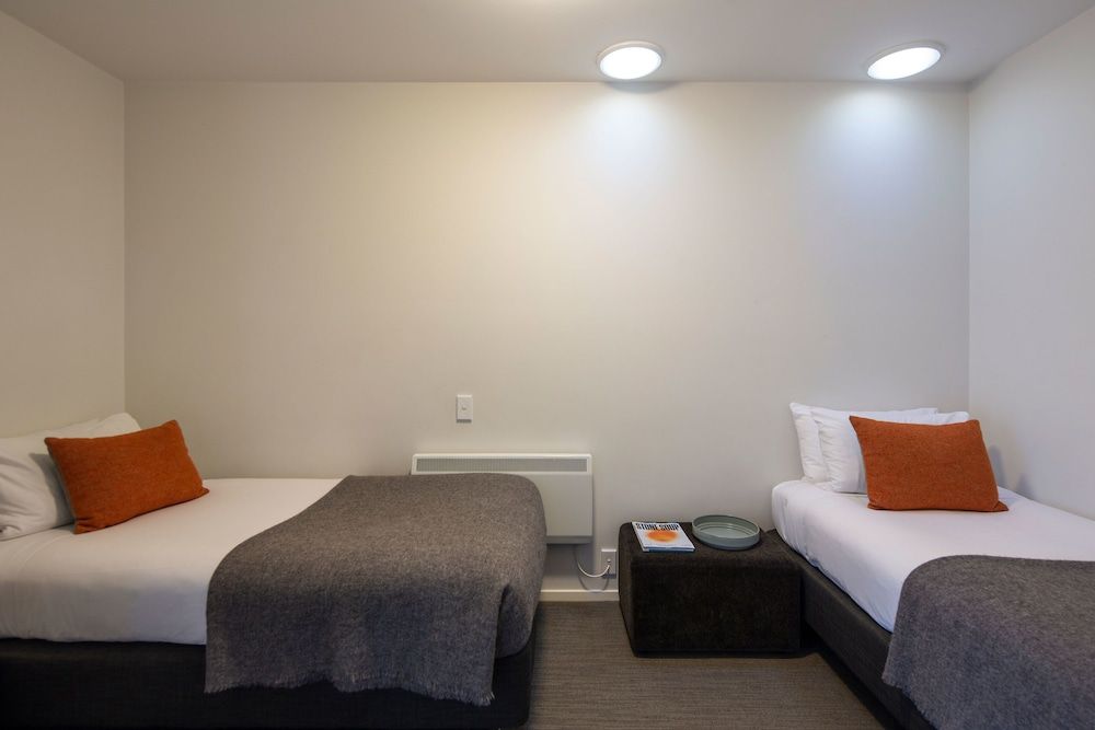 Panorama Terrace Apartments, Element Escapes Apartment, 3 Bedrooms, Lake View 4