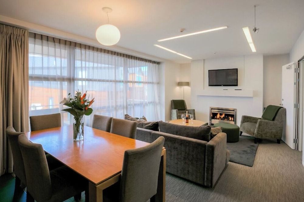 Panorama Terrace Apartments, Element Escapes Apartment, 2 Bedrooms, Balcony, Lake View 10